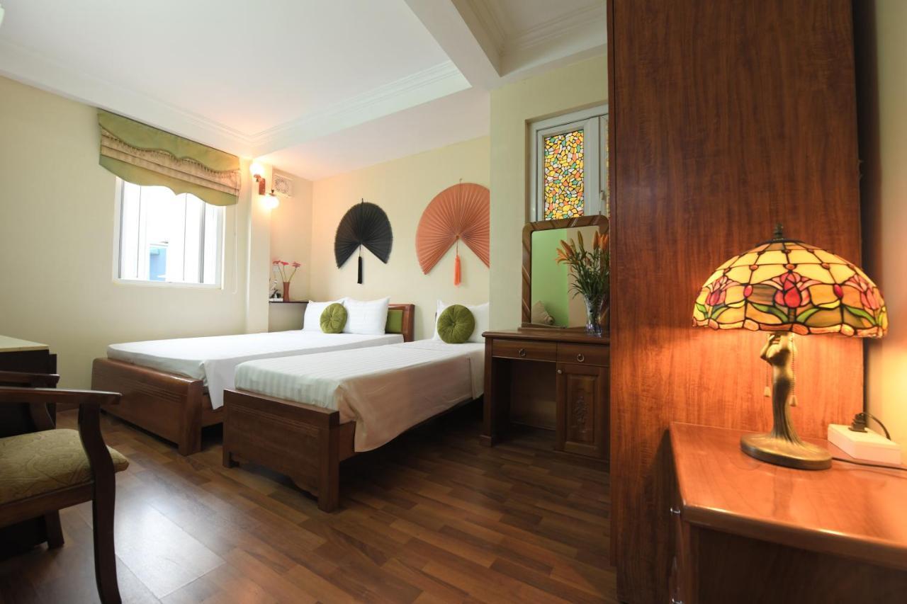 Holiday Lakeview Hotel Hanoï Extérieur photo